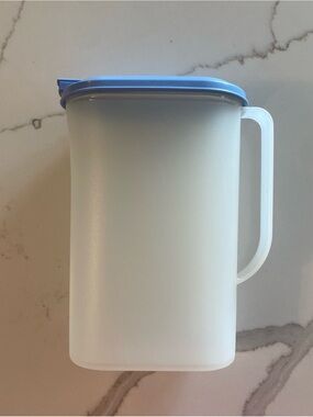 Tupperware White Pitcher with Light Blue Lid